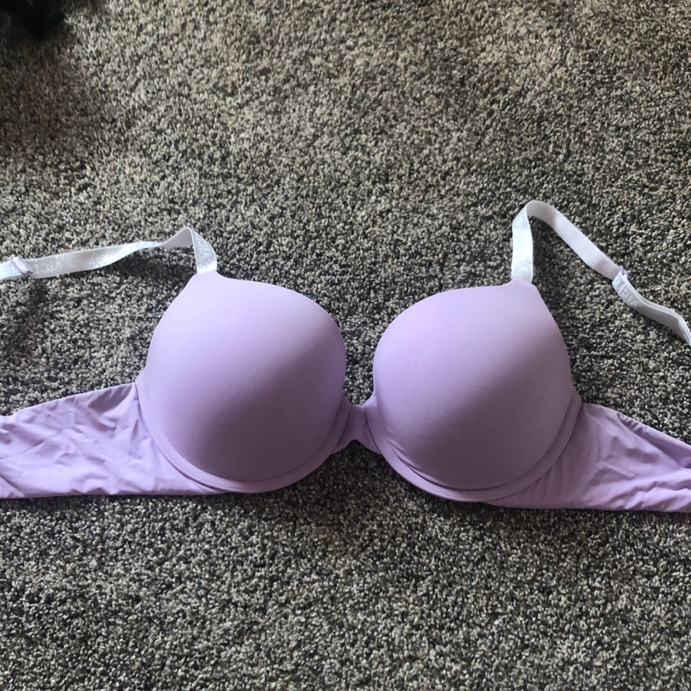 Victoria’s Secret Lilac Bra